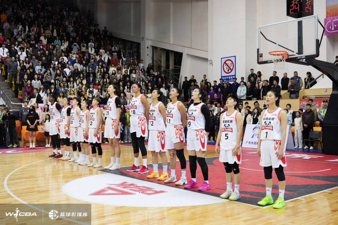 watermark_100125993_6hsw_1600