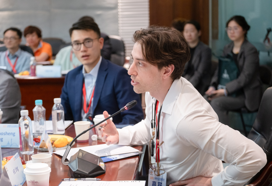 庄小龙-2025年“鼓岭缘”中美青年卫生健康对话-FZ100213682839.jpg