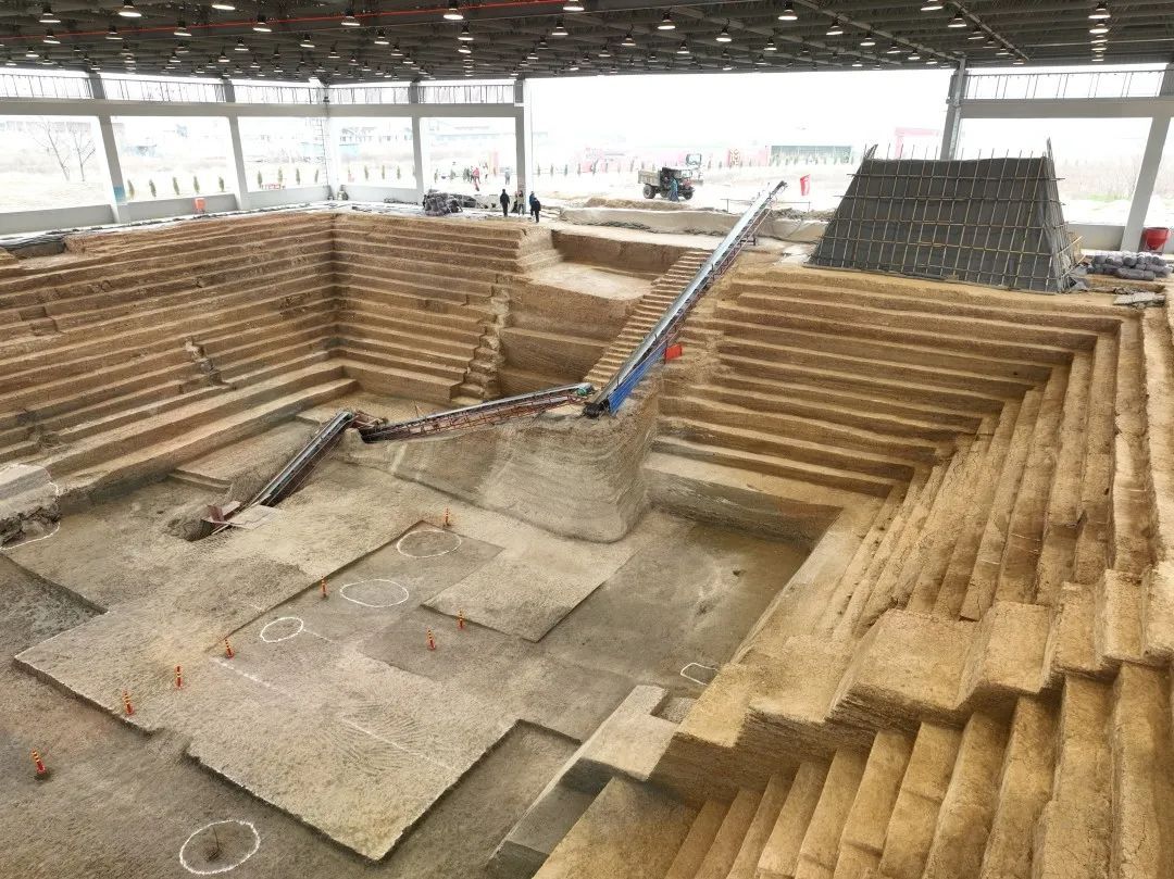 安徽淮南武王墩一号墓