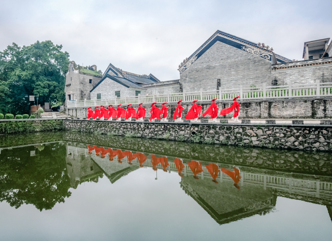 《古村倩影》周洁萍.jpg 《古村倩影》周洁萍.jpg