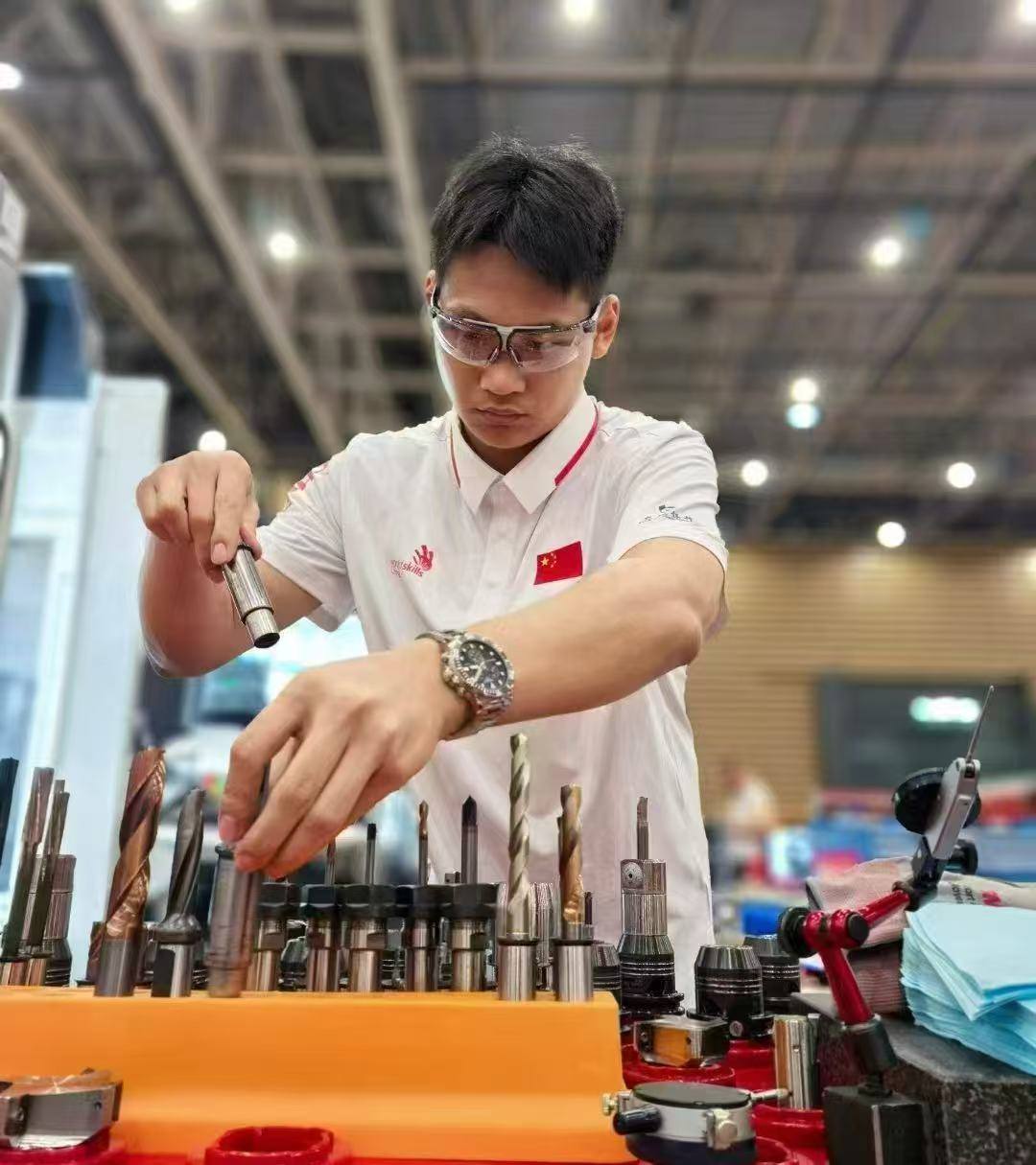 b1ad275e21cfccc293c79557b762139.jpg b1ad275e21cfccc293c79557b762139.jpg