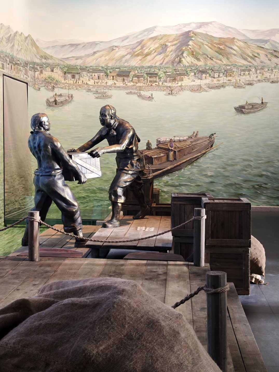 在此场景,人们可以通过互动体验感受当年太平关商贾云集,货物流转的