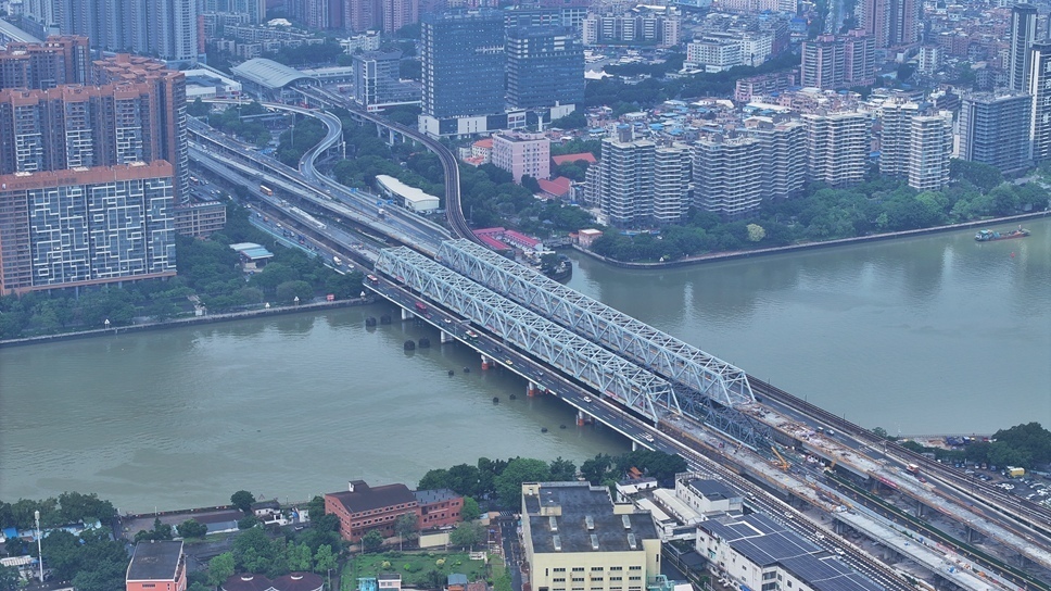 7ccd6a95b05040eab95f70c8af5e9751