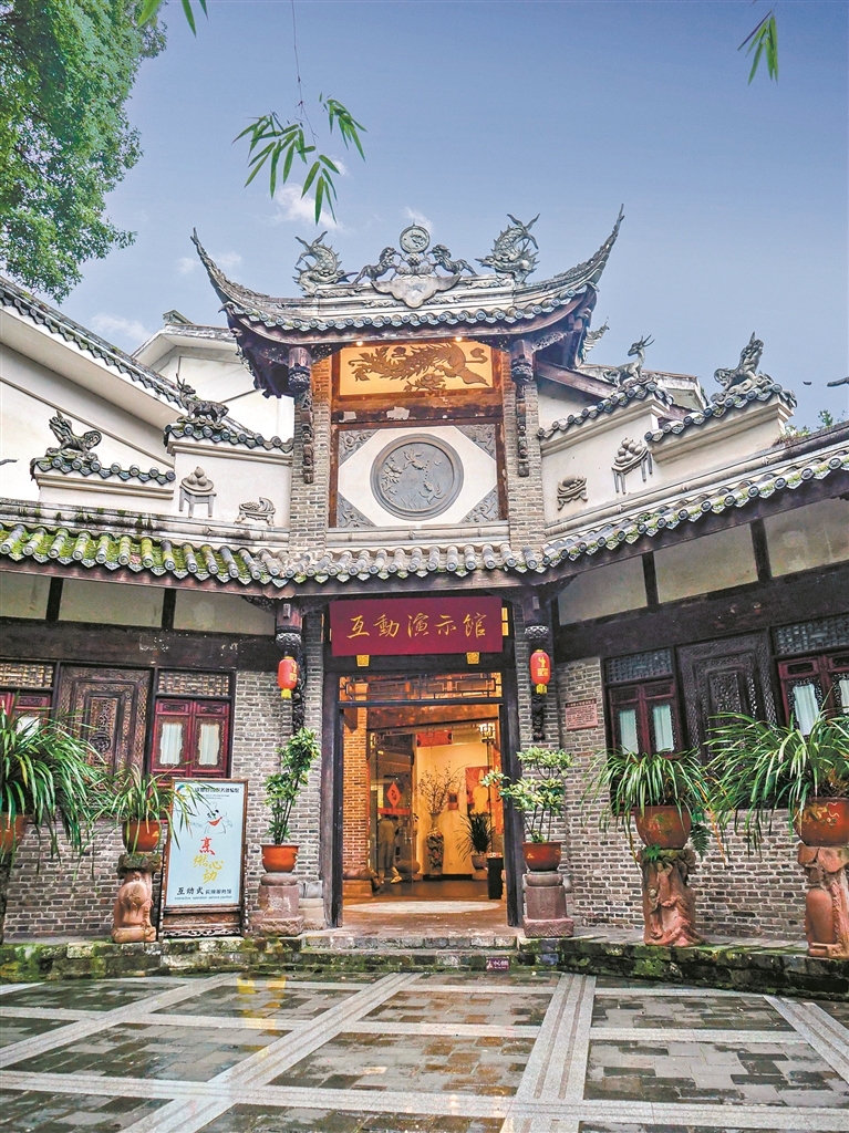 13813835_zhanghl_1747052759960_s