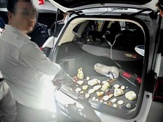 001NajMyly1i1wakjncpsj60u00mhmzp02