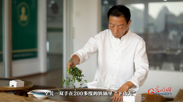 <span class= <span class=