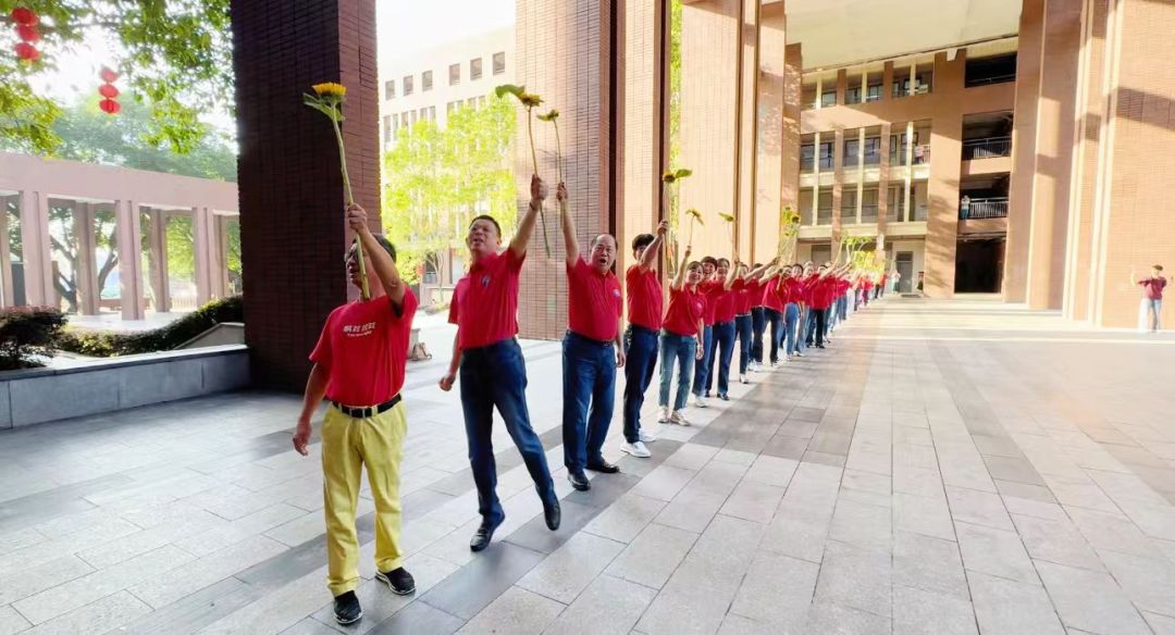 fe051057db5462511e2815154862f81.jpg fe051057db5462511e2815154862f81.jpg