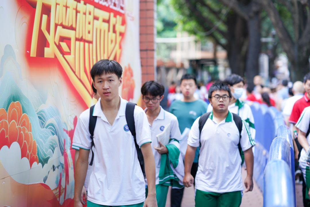 f44a2a9994f1e17e471ec7035eab664.jpg f44a2a9994f1e17e471ec7035eab664.jpg