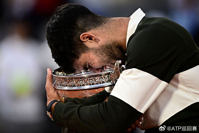 632420dagy1i28jgscgjjj20sg0izacw