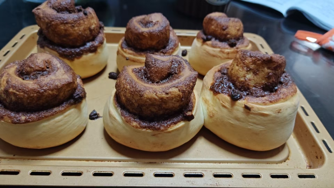 《肉桂卷》林玉芳.jpg 《肉桂卷》林玉芳.jpg