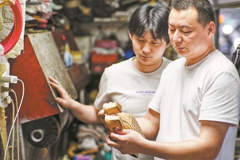 13966147_zhanghl_1749657353324_s