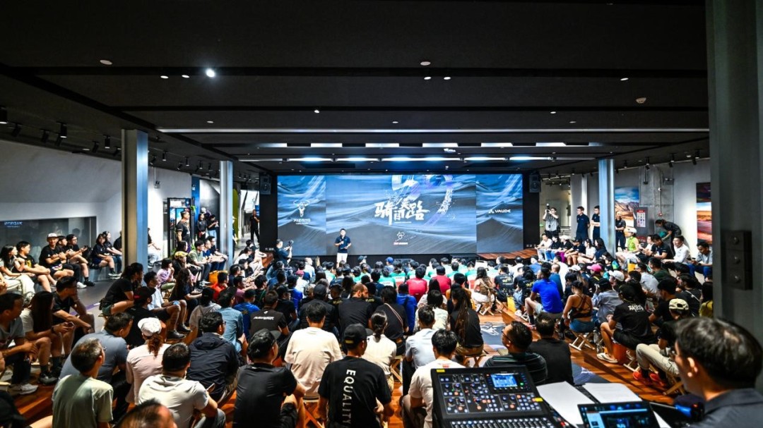 骑闯天路十周年迎来众多闯爷。