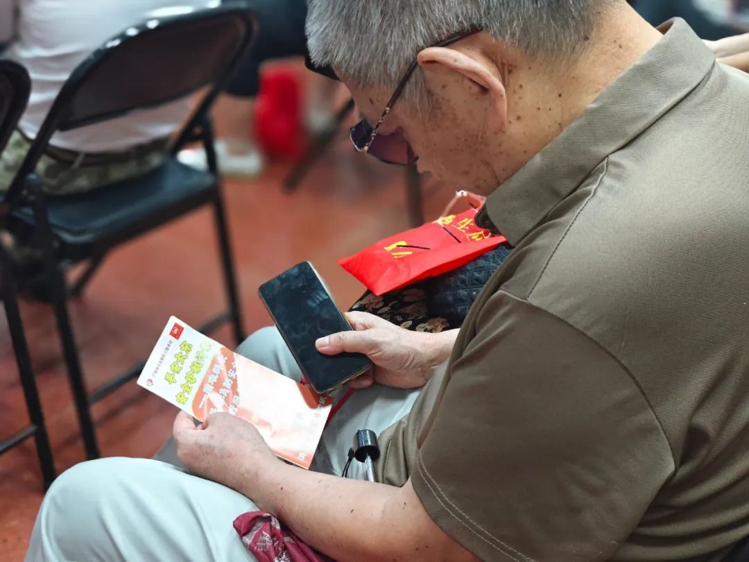 93d69a2e3b7f5e03350c3e388a0e49ce.jpg 93d69a2e3b7f5e03350c3e388a0e49ce.jpg