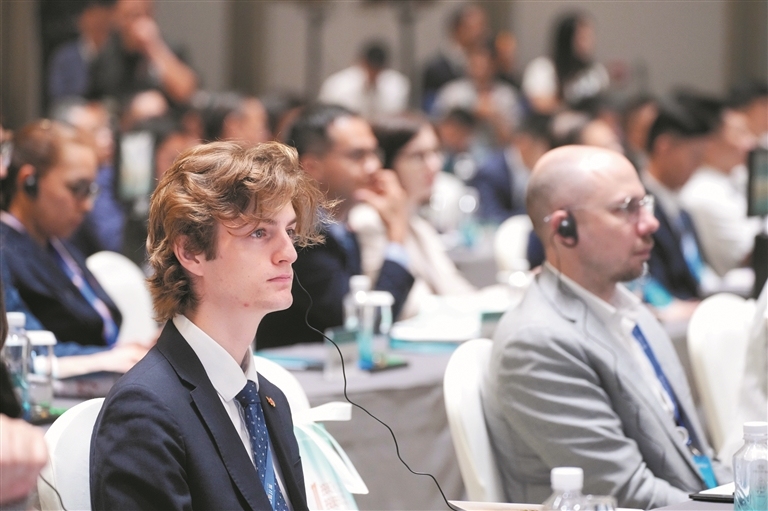 14040295_huangwx_1750942162828_s