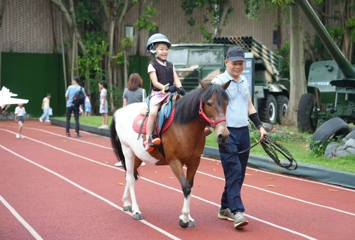 ec5fa71334ff4c6b9ba05ea18951914c.jpg ec5fa71334ff4c6b9ba05ea18951914c.jpg