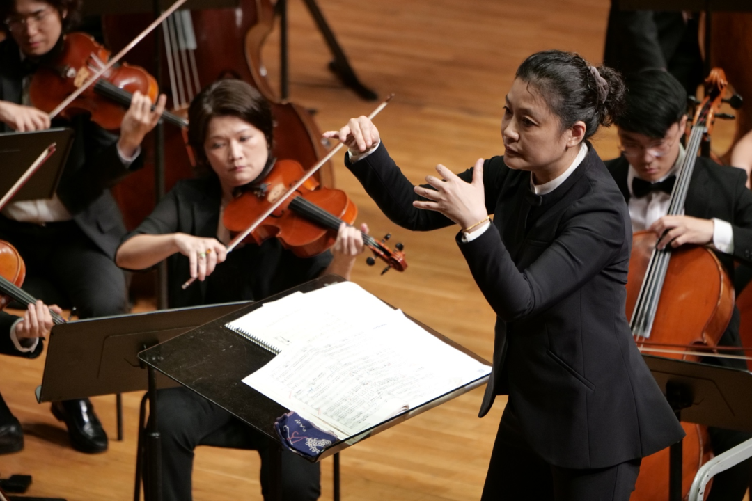 上海交響樂團駐團指揮張潔敏