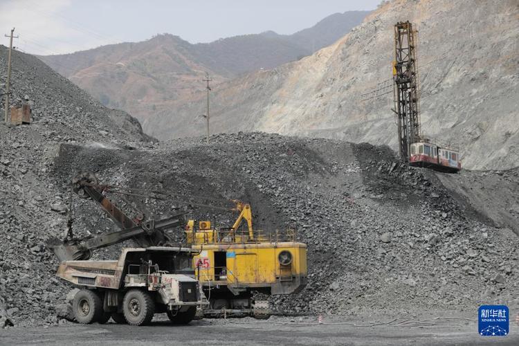 999531f383f3ada4faab70d9aaf41ea4