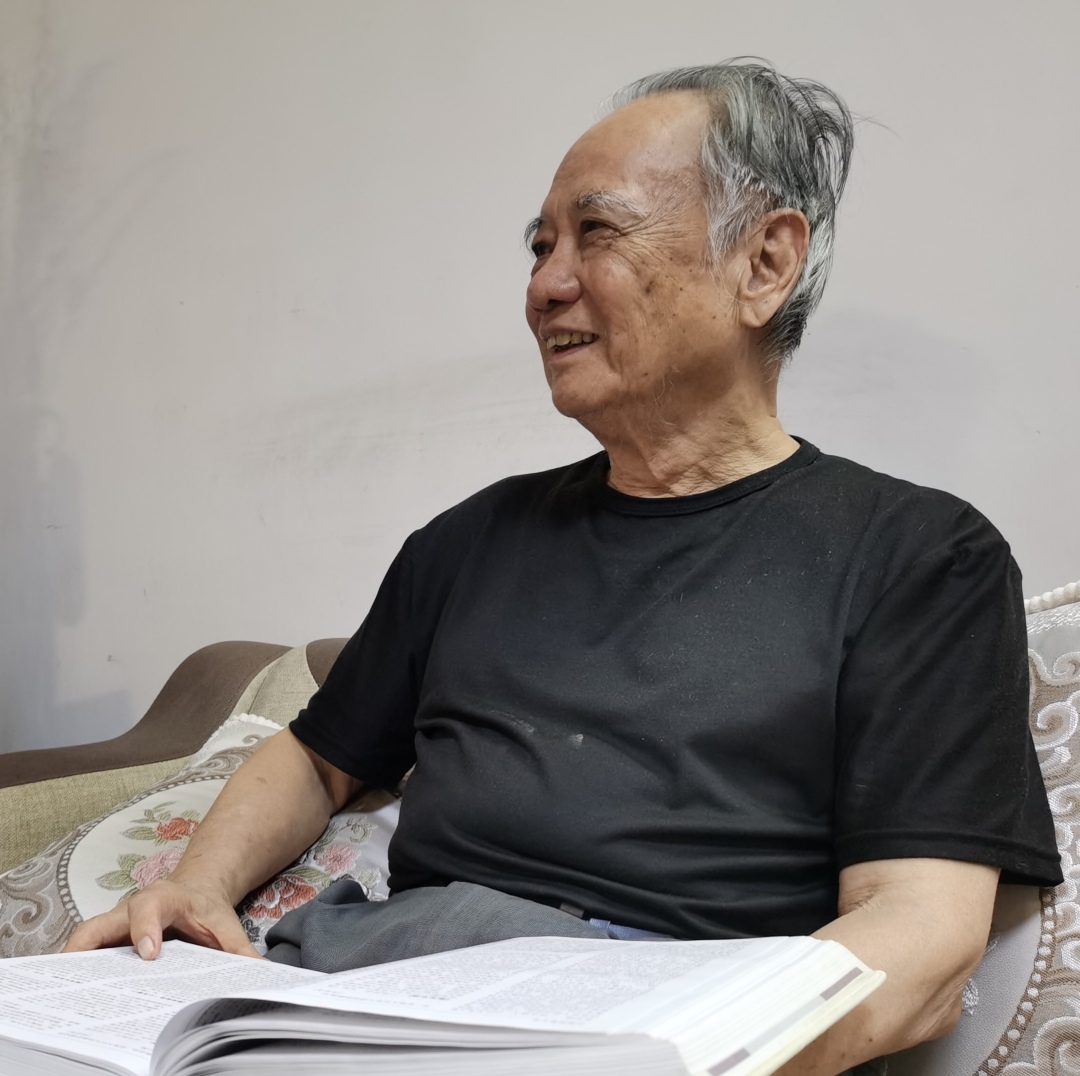 李权时接受采访