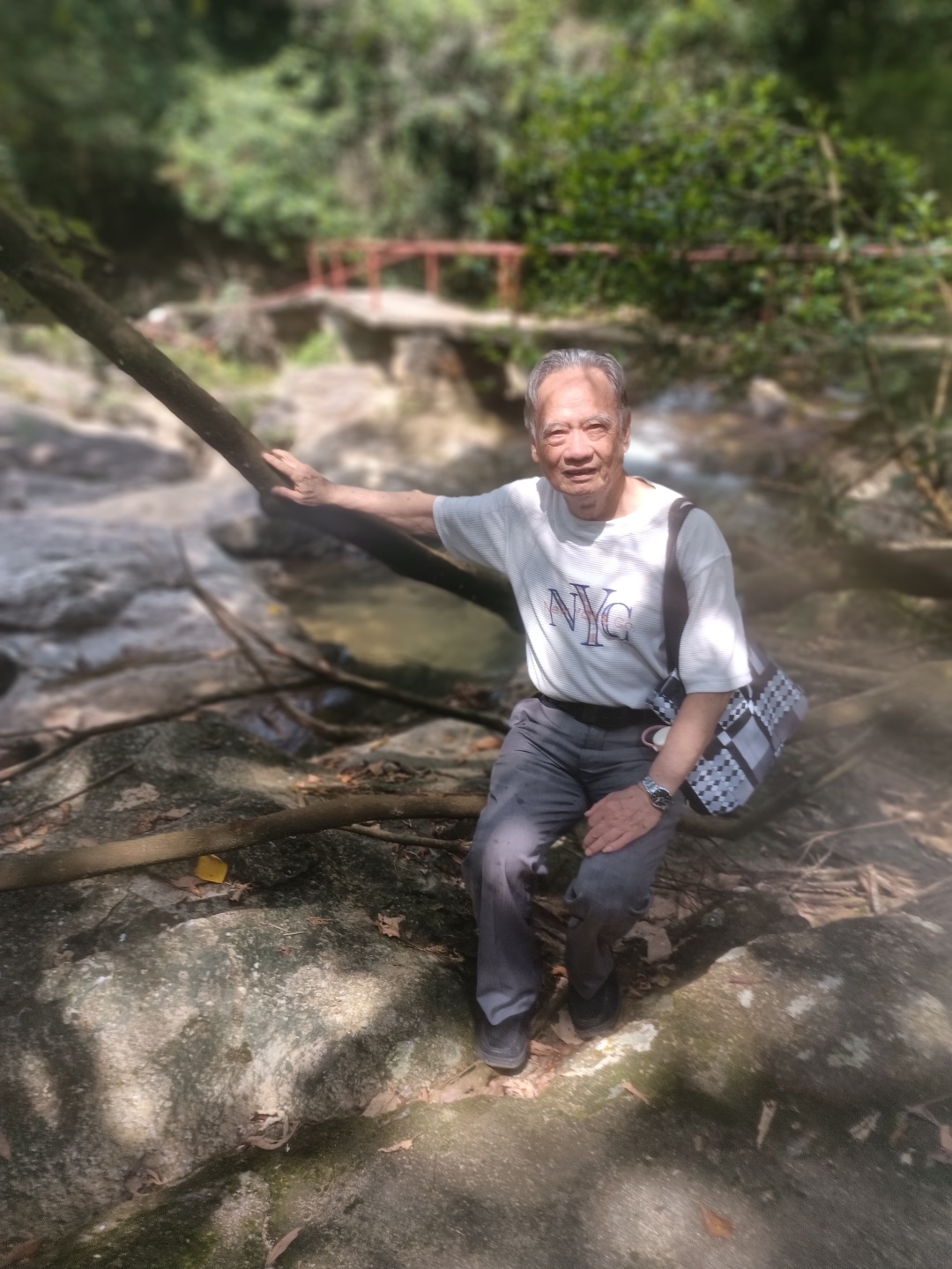 李权时在调研中3(受访者提供)