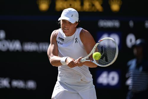 斯瓦泰克横扫夺冠。