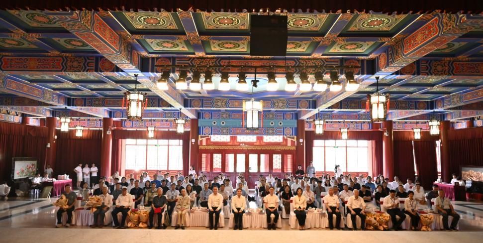 上海体育大学体育新闻教育走过40年风雨历程。