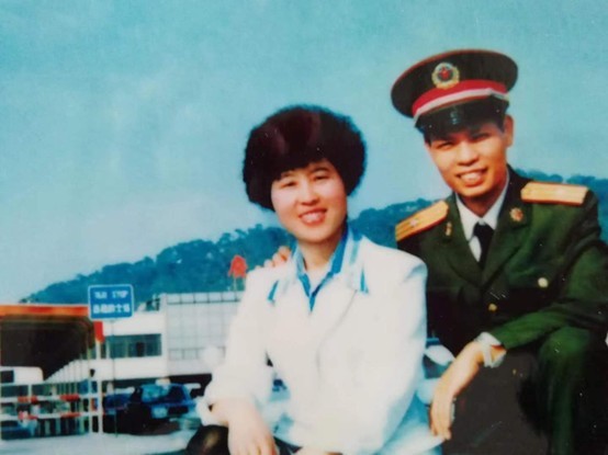 小黑子的父母。卢海翔供图