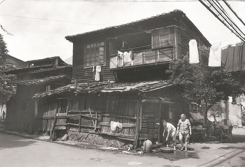 苍霞棚屋区旧貌。(图源:福建日报)