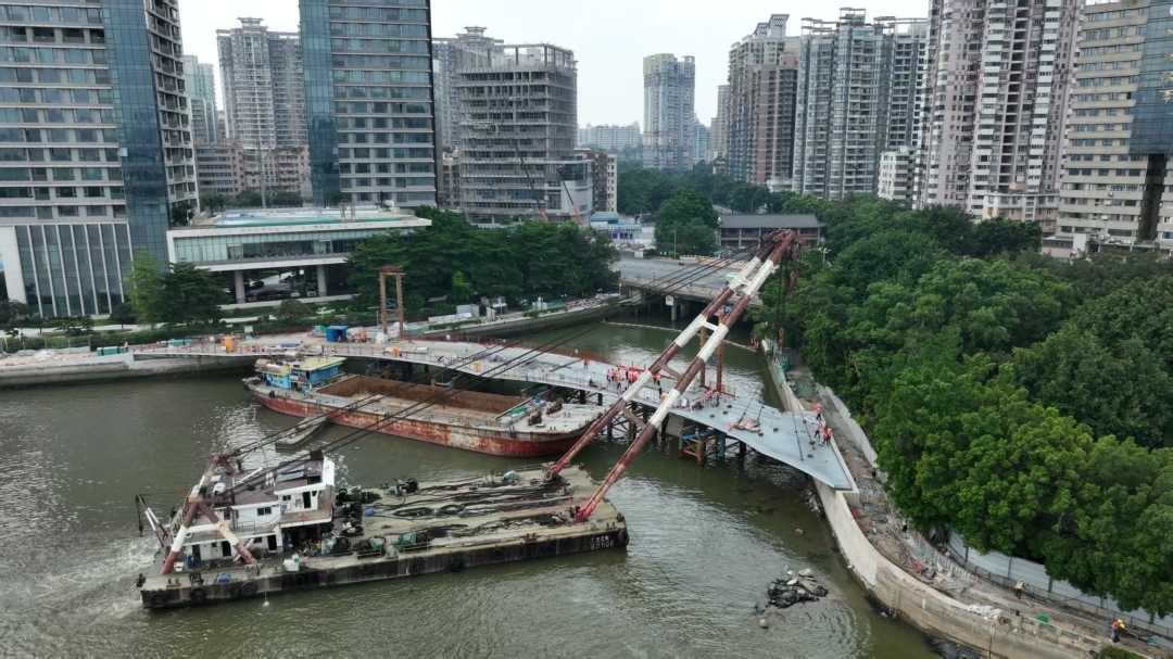 d2040c6c774b4ceca1037a165e5f33f9