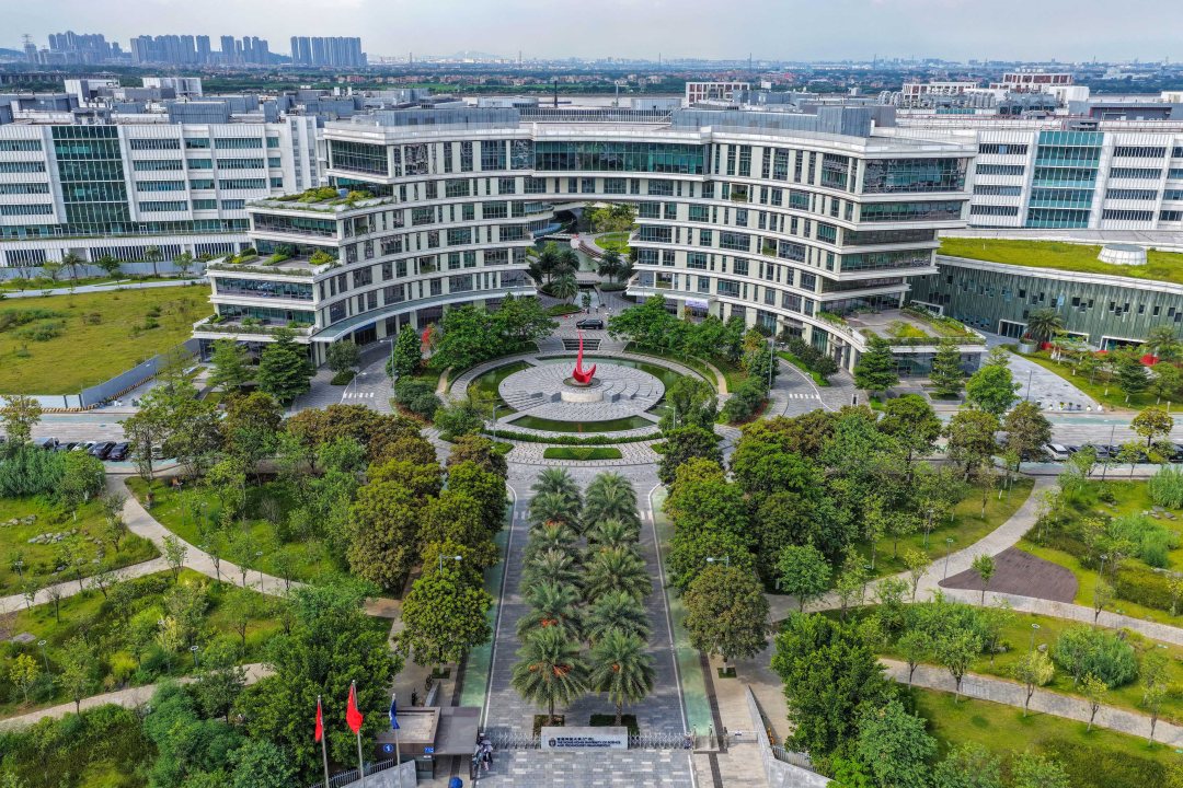 (刘伟)香港科技大学(广州)、民心子弟学校01.JPG (刘伟)香港科技大学(广州)、民心子弟学校01.jpg