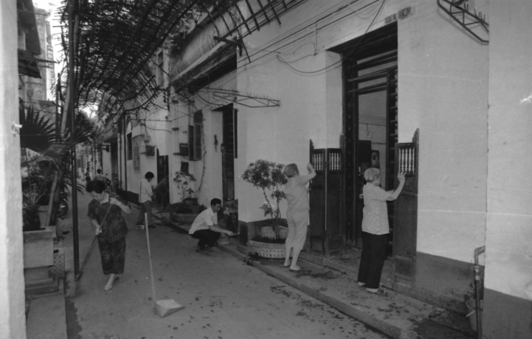 西关居民大扫除。