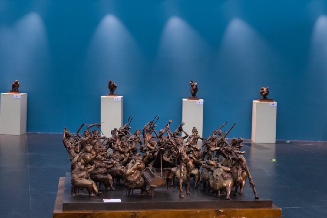 f61909aaeg63eba2ef6ded285c350175