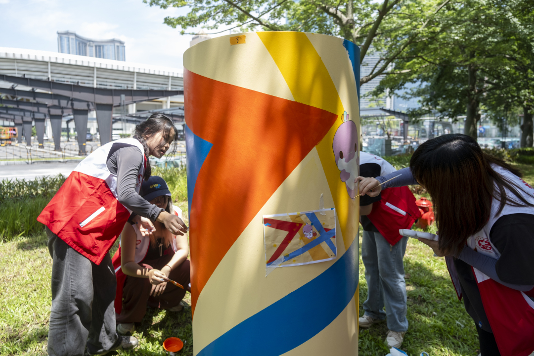 庄小龙-图集|天河体育中心首批“白墩墩”启动多彩-NEP1_20250817_C00414275427