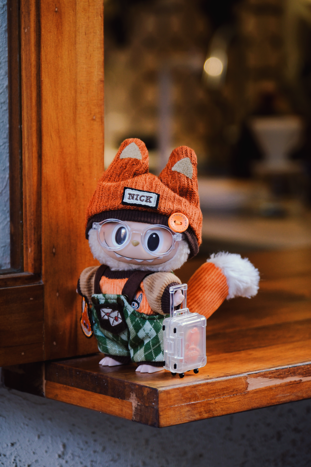 饭饭为Labubu制作的娃衣。受访者供图