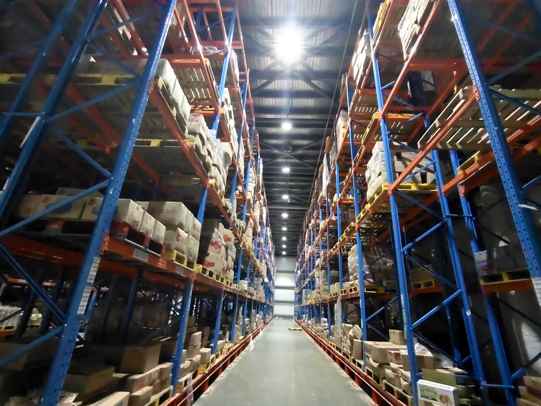 骆昌威20220402探访预制菜大热 背后的冷链仓库 (8)