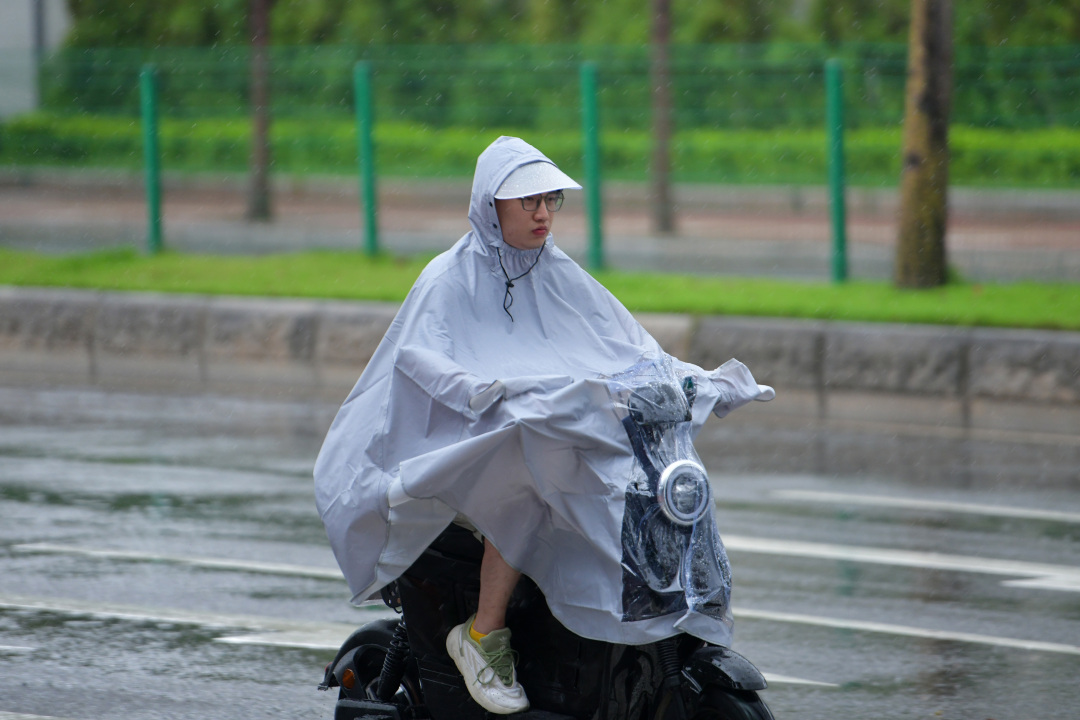 杨耀烨20230907台风天海葵 (4)