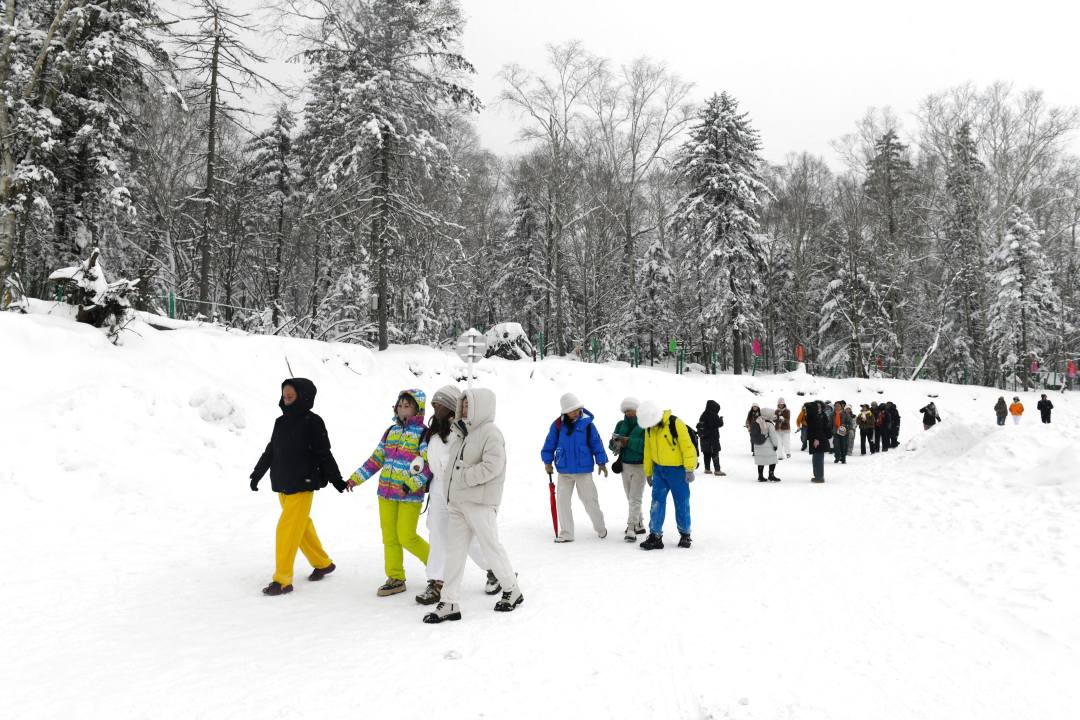 张春祥-#(新华视界)(3)“中国雪乡”正式开园-NEP1_20251122_C00414737830