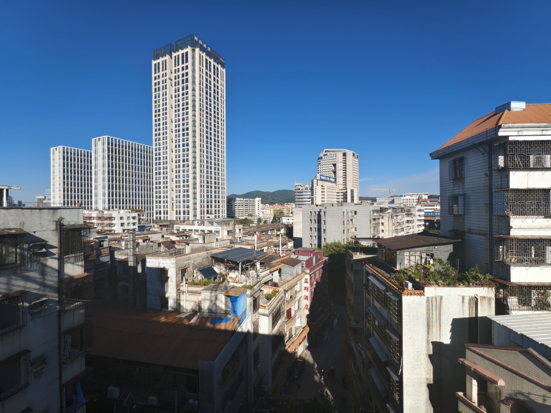 邱伟荣-(报纸图)三元里村城中村改造项目-NEP1_20251127_C00414760272