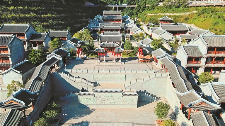 14743458_zhanghl_1763909817185_s