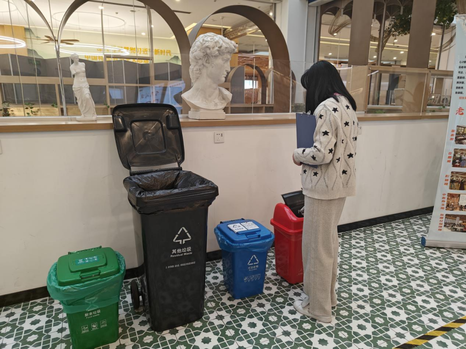 龙湖街“回头看”动真格,垃圾分类问题整改见实效doc271