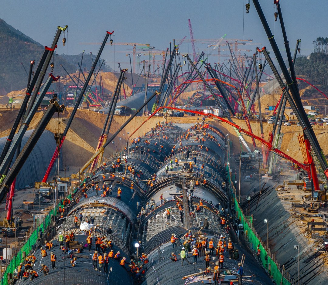 3807-411559-纪录类-赖志华-高铁建设中