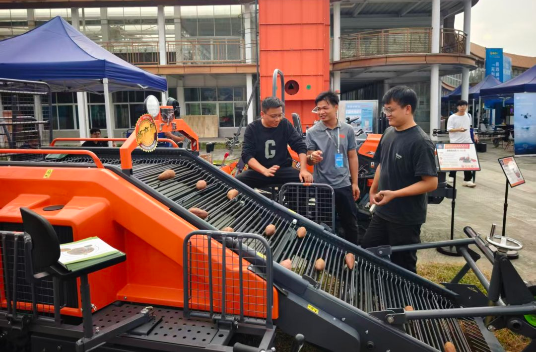 eea6915b26a84cb0bcc64ea5d9b8789f.jpg eea6915b26a84cb0bcc64ea5d9b8789f.jpg