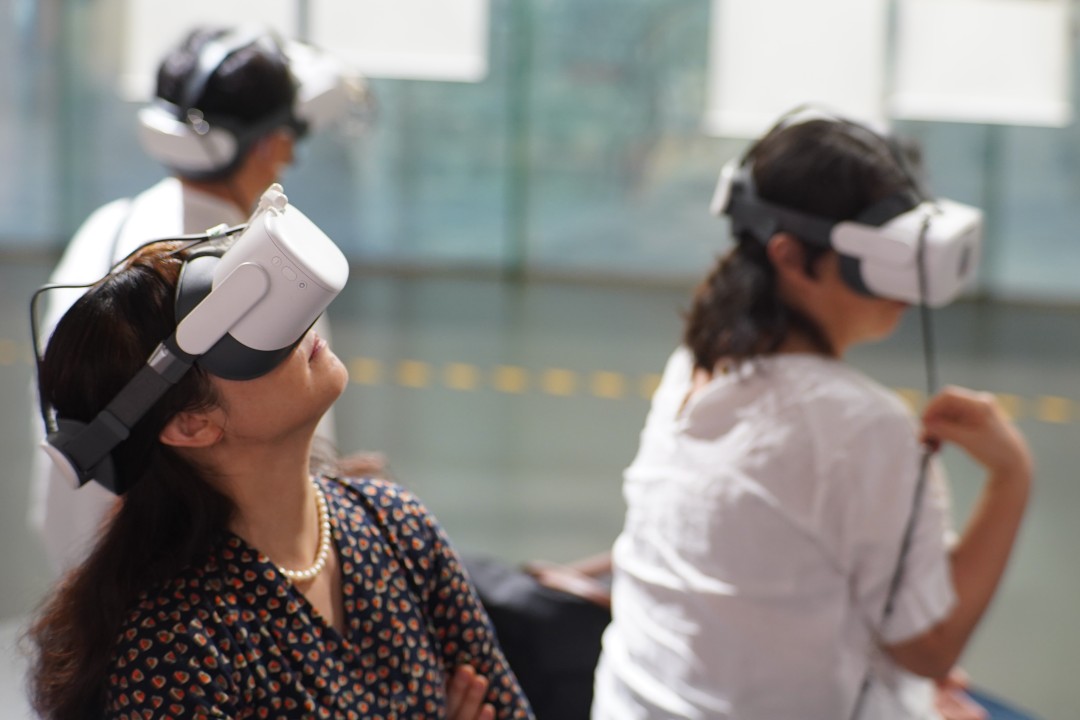 “进入明暗之旅:卡拉瓦乔VR体验展”将在广州图书馆北楼八层多元文化馆持续展出至2月6日。