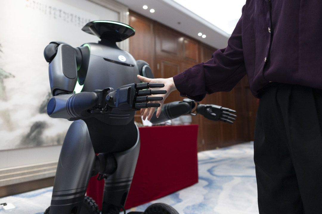 陈忧子20250409省人工智能与机器人产业创新发展 领导小组办公室新闻发布会 (14)