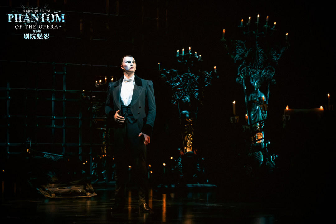 28 Samuel Wyn Morris - The Phantom - Music of the Night 3 - Photography by Hanan Assor