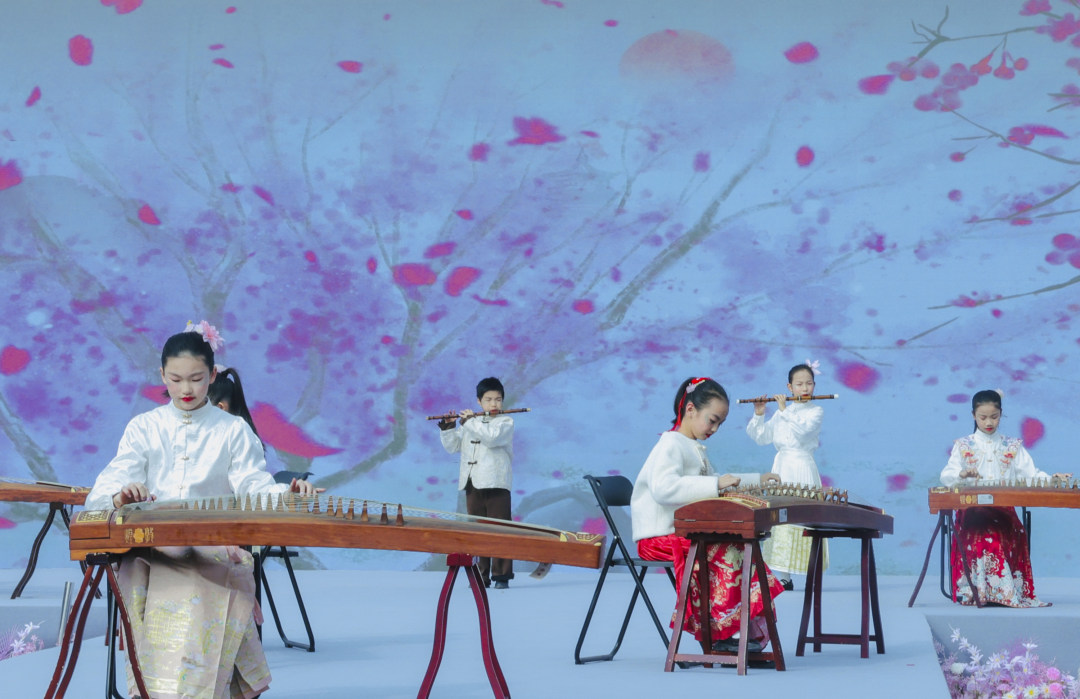 桃花雅集上的民乐表演。图/广州日报新花城记者:廖雪明