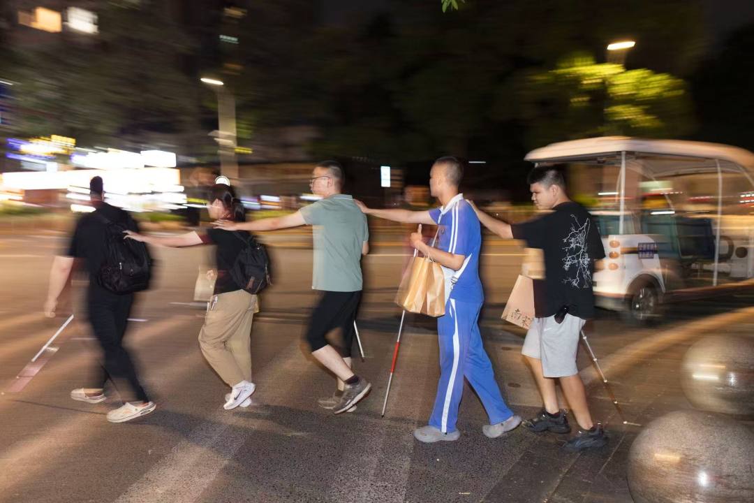 e03cf73cae8ecf82416c1a9809b43292.jpg e03cf73cae8ecf82416c1a9809b43292.jpg