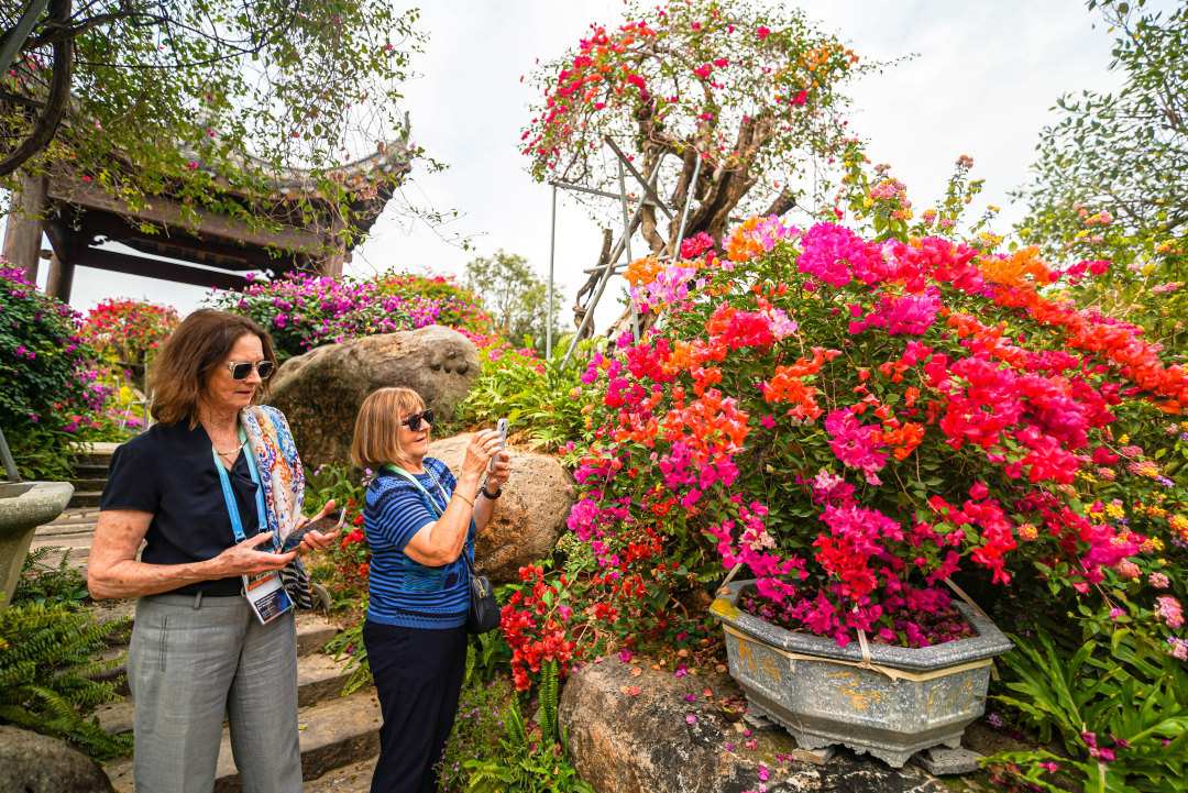 APEC嘉宾参访马岭观花植物园。
