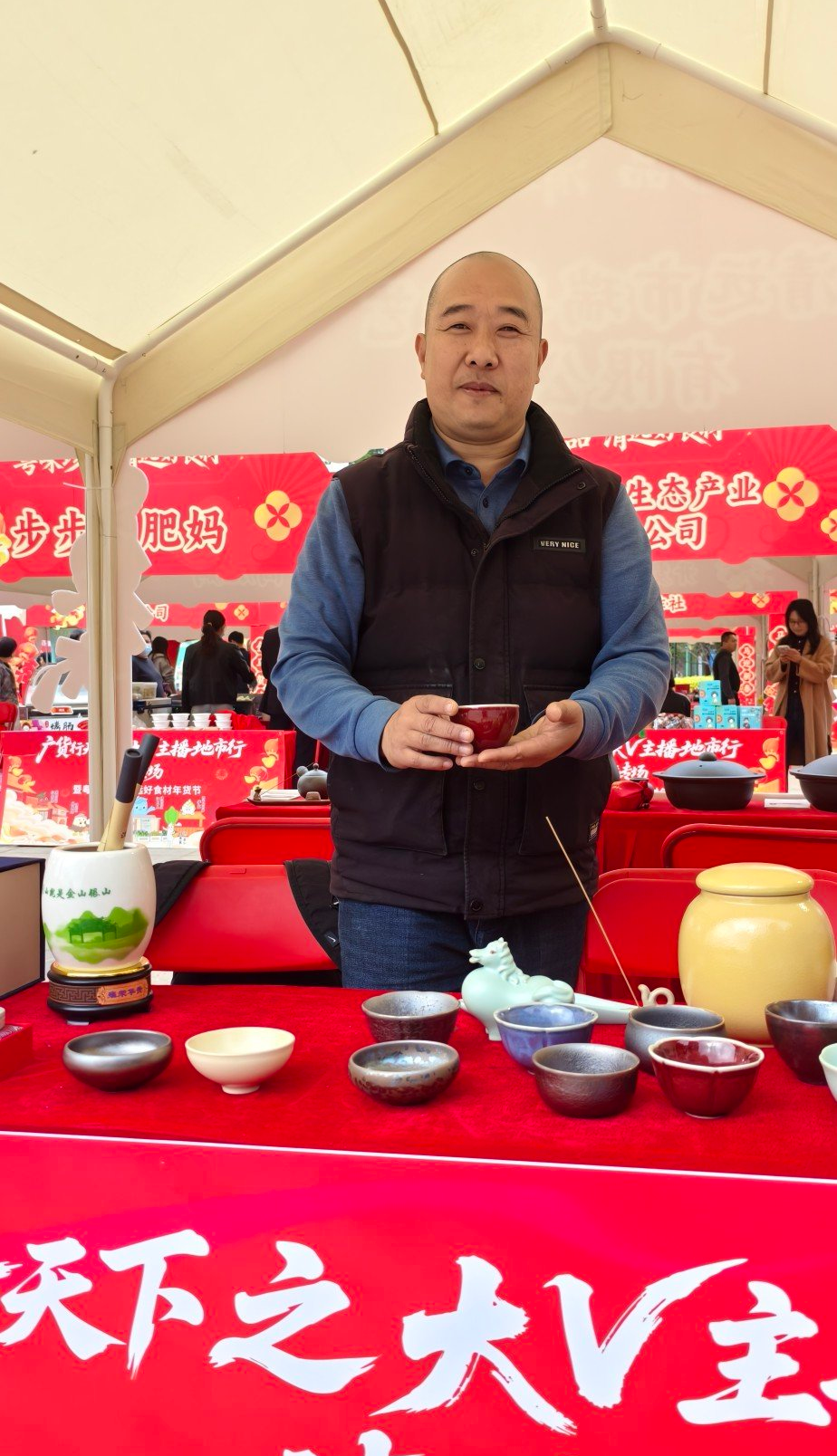 9f082d39d5b946e6ada063f89ee61a4c