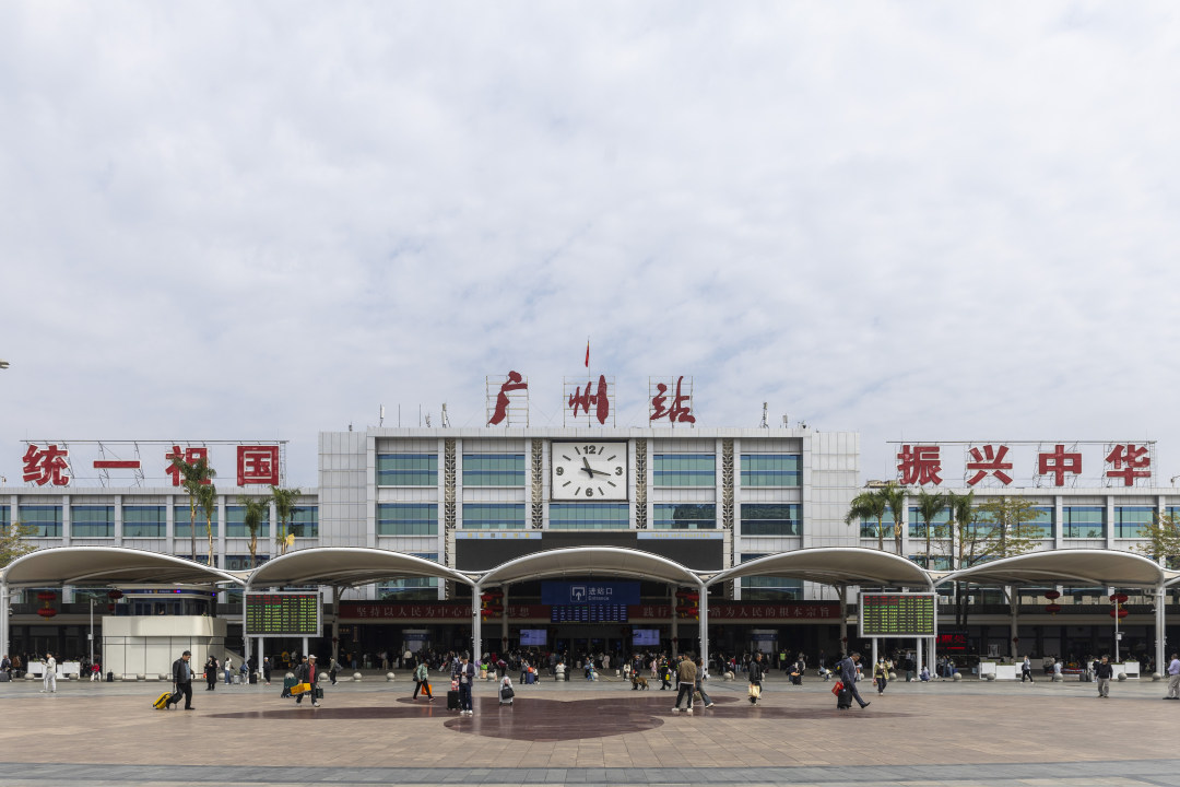 2月13日,随着绿皮车班次减少,广州火车站2026年春运的客流量明显减少。
