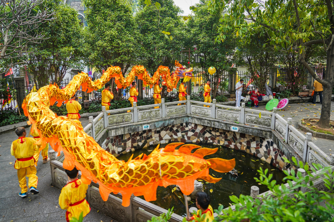 吴子良-舞龙1-FZ100211812067.JPG 吴子良-舞龙1-FZ100211812067.jpg